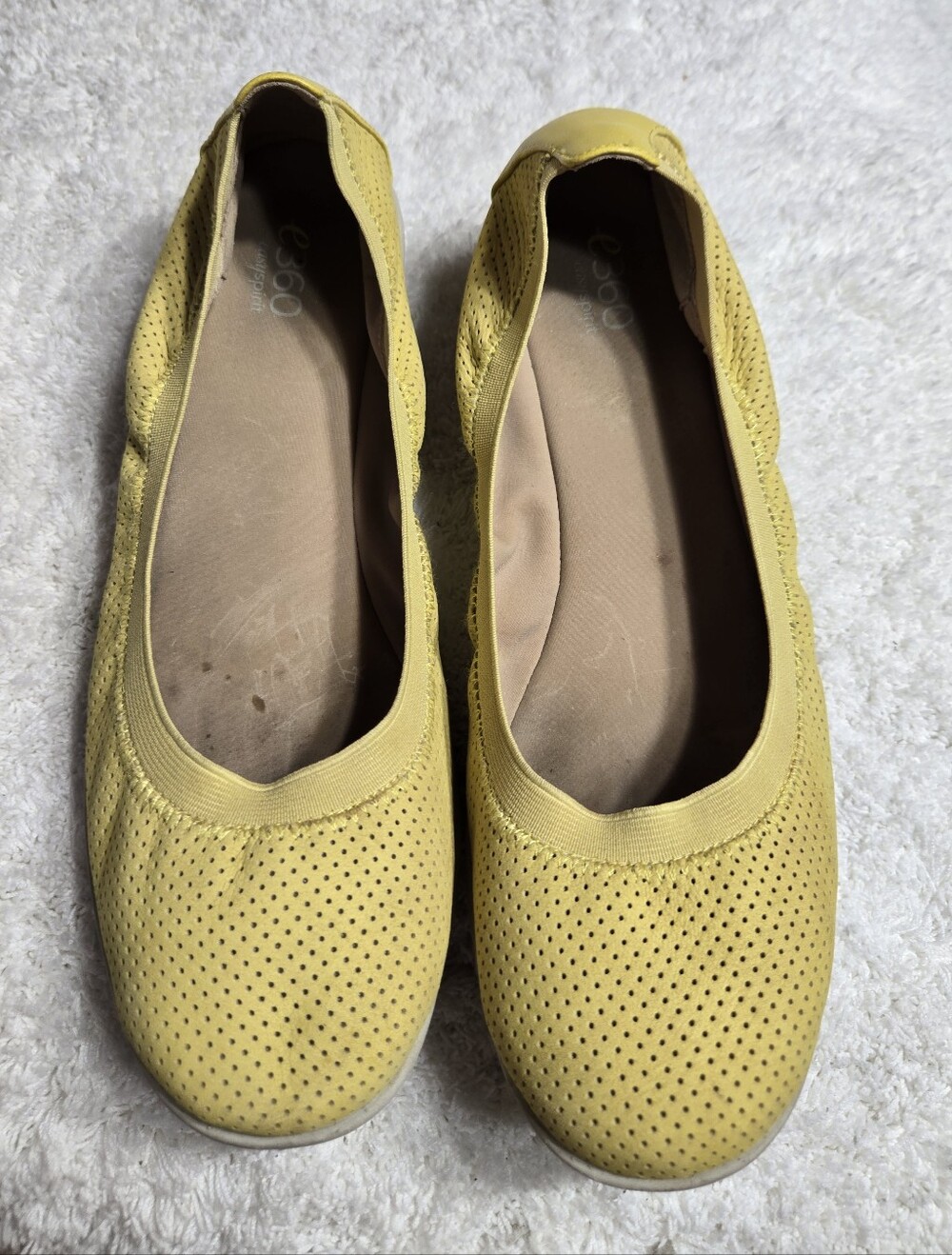 E360 Easy Spirit Yellow Flats Sz 8.5